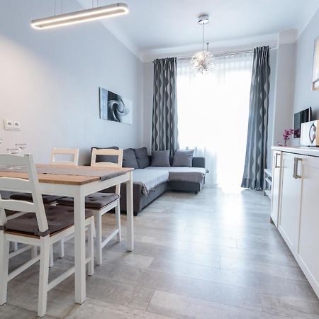 Rental Apartments Krochmalna Warsaw Luaran gambar