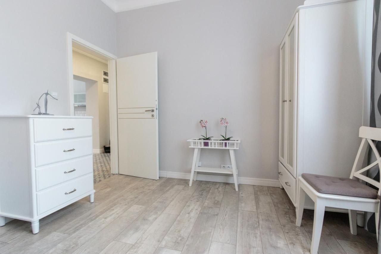 Rental Apartments Krochmalna Warsaw Luaran gambar